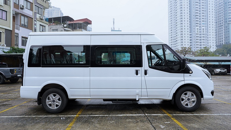 Dịch vụ cho thuê xe đưa đón nhân viên 16 chỗ uy tín tại TP.HCM. Xe đời mới, tài xế chuyên nghiệp, hợp đồng rõ ràng, giá thuê cạnh tranh – Liên hệ Phạm Thương!